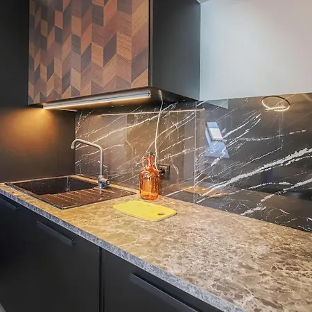 20% Discount! 2 Bedroom Vitosha View Sofia