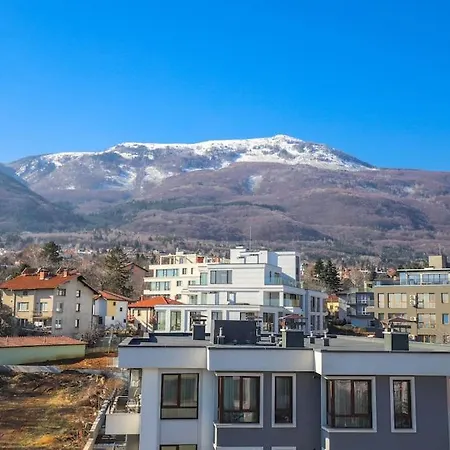 20% Discount! 2 Bedroom Vitosha View Sofia