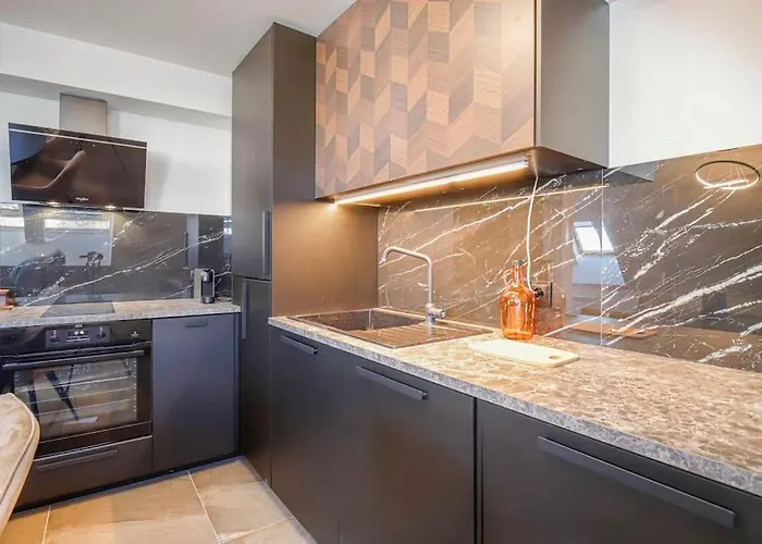 20% Discount! 2 Bedroom Vitosha View