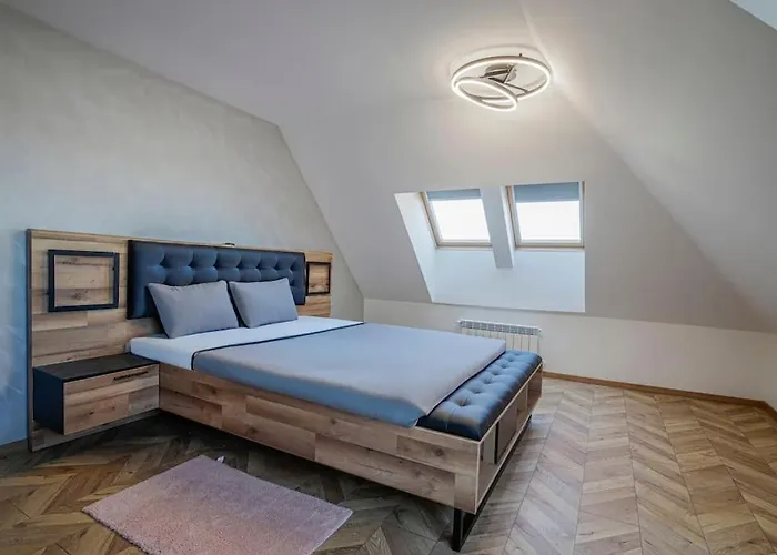 Apartment 20% Discount! 2 Bedroom Vitosha View Sofia